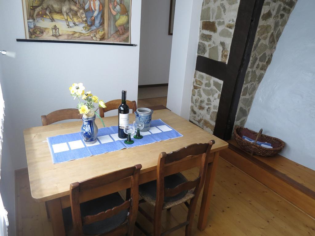 Ferienwohnungen Haus Hinneres Schalkenmehren Luaran gambar